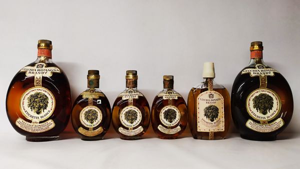 Vecchia Romagna Etichetta Bianca, Brandy  - Asta Wine & Spirits Flower Spring - Associazione Nazionale - Case d'Asta italiane