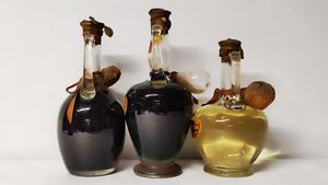 Branca Decanter, Liquori Italiani  - Asta Wine & Spirits Flower Spring - Associazione Nazionale - Case d'Asta italiane