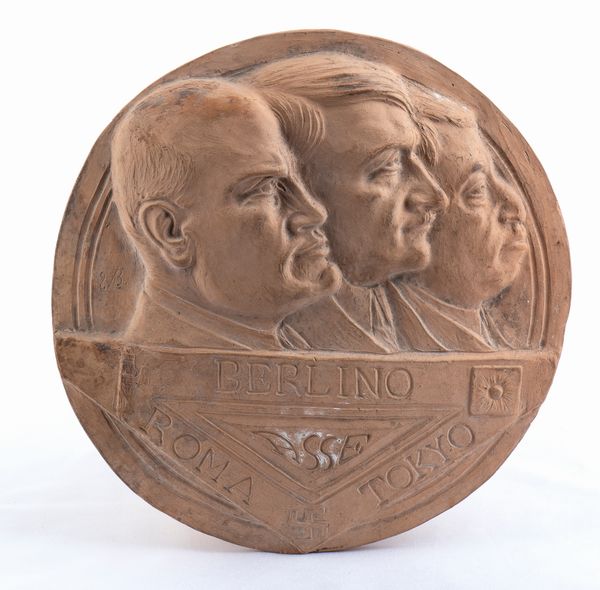 Bellettini, terracotta Tripartito , Asse 1940  - Asta Memorabilia storici e cinematografici - Associazione Nazionale - Case d'Asta italiane