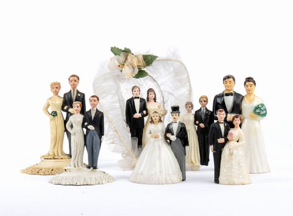 Collezione figurine, personaggi per matrimonio, comunione  - Asta Memorabilia storici e cinematografici - Associazione Nazionale - Case d'Asta italiane