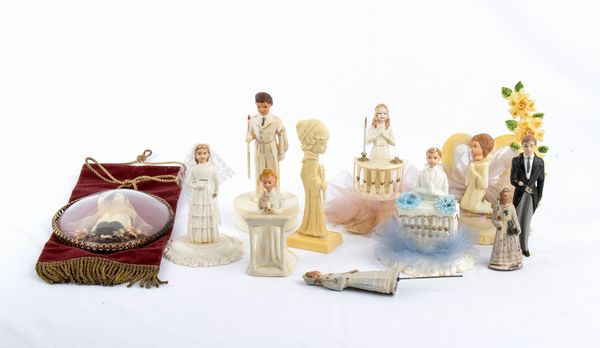 Collezione figurine, personaggi per matrimonio, comunione  - Asta Memorabilia storici e cinematografici - Associazione Nazionale - Case d'Asta italiane