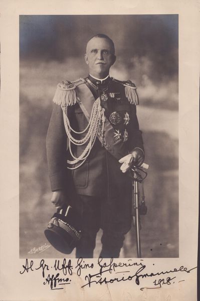 Foto autografa di Vittorio Emanuele III  - Asta Memorabilia storici e cinematografici - Associazione Nazionale - Case d'Asta italiane