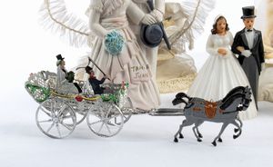 Collezione figurine, personaggi per matrimonio, comunione  - Asta Memorabilia storici e cinematografici - Associazione Nazionale - Case d'Asta italiane