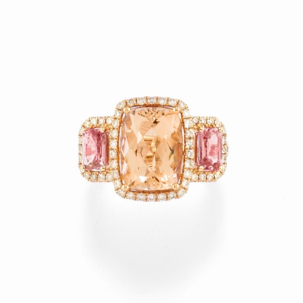 Anello con morganite  - Asta Gioielli - Associazione Nazionale - Case d'Asta italiane