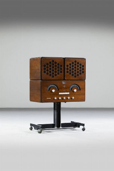 ACHILLE E PIER GIACOMO CASTIGLIONI : Radiofonografo Brionvega RR126  - Asta Design - Associazione Nazionale - Case d'Asta italiane