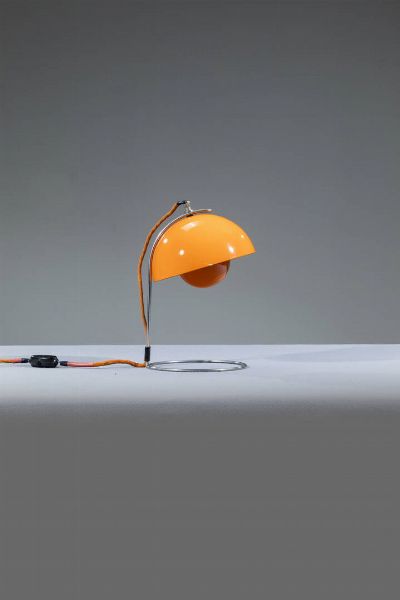 Verner Panton : Lampada da tavolo mod. Flowerpot  - Asta Design - Associazione Nazionale - Case d'Asta italiane