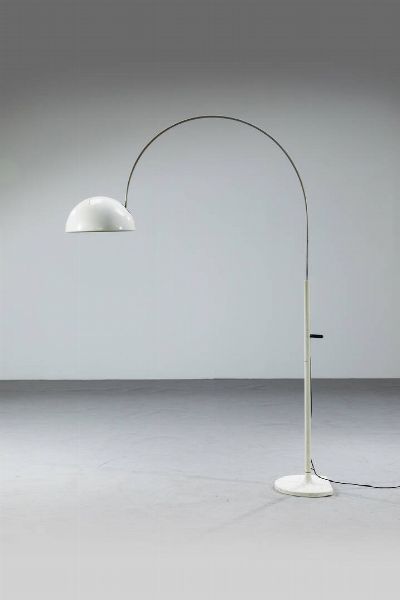 JOE COLOMBO : Lampada da terra regolabile mod. Cup  - Asta Design - Associazione Nazionale - Case d'Asta italiane