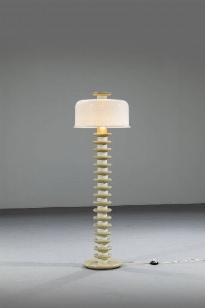 ETTORE SOTTSASS  nello stile di : Lampada da terra  - Asta Design - Associazione Nazionale - Case d'Asta italiane