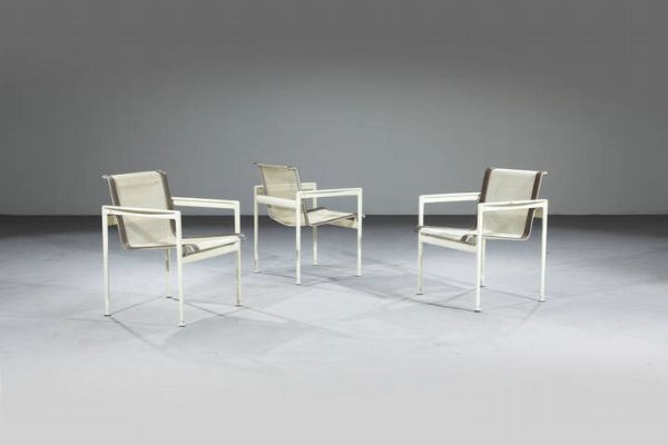 RICHARD SCHULTZ : Tre sedie con barccioli mod. Contour  - Asta Design - Associazione Nazionale - Case d'Asta italiane