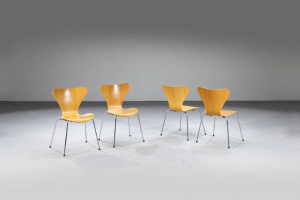 ARNE JACOBSEN : Quattro sedie mod. Ant  - Asta Design - Associazione Nazionale - Case d'Asta italiane