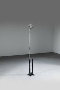 ACHILLE E PIER GIACOMO CASTIGLIONI - Lampada da terra mod. Tojo