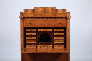 Secretaire in acero intarsiato. XIX secolo  - Asta Antiquariato - Associazione Nazionale - Case d'Asta italiane