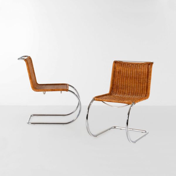 LUDWIG MIES VAN DER ROHE : Due sedie mod. S533L  - Asta Design - Associazione Nazionale - Case d'Asta italiane