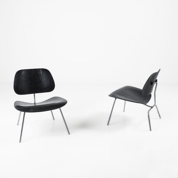 Charles & Ray Eames : Due poltrone mod. DCM  - Asta Design - Associazione Nazionale - Case d'Asta italiane