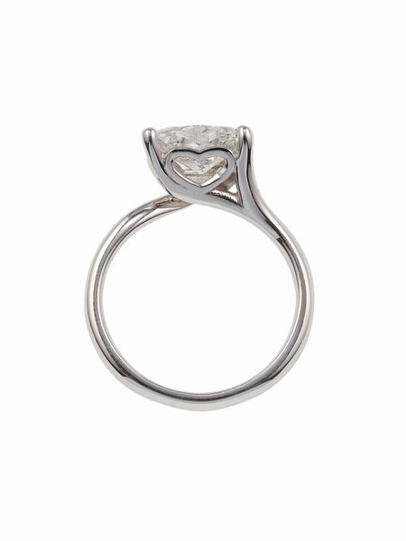 Anello con diamante taglio cuore di ct 2.01  - Asta Fine Jewels - Associazione Nazionale - Case d'Asta italiane