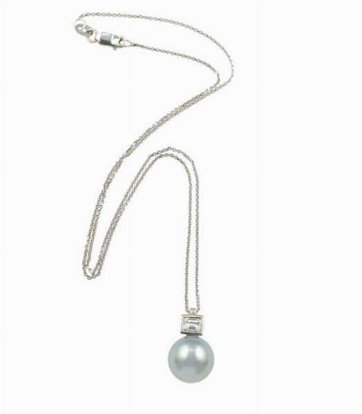 Collana con perla grigia e diamante  - Asta Fine Jewels - Associazione Nazionale - Case d'Asta italiane