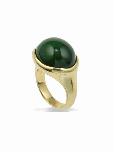 Tiffany & Co. by Elsa Peretti. Anello Cabochon con giada verde  - Asta Fine Jewels - Associazione Nazionale - Case d'Asta italiane