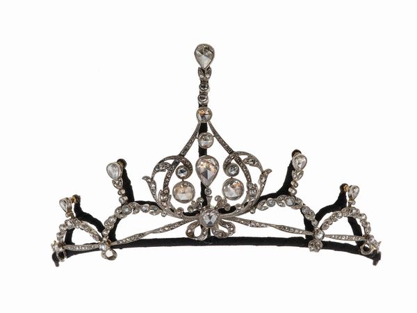 Tiara con diamanti di vecchio taglio e taglio rosa  - Asta Fine Jewels - Associazione Nazionale - Case d'Asta italiane