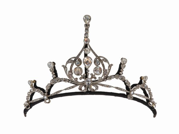 Tiara con diamanti di vecchio taglio e taglio rosa  - Asta Fine Jewels - Associazione Nazionale - Case d'Asta italiane