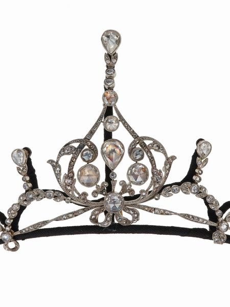 Tiara con diamanti di vecchio taglio e taglio rosa  - Asta Fine Jewels - Associazione Nazionale - Case d'Asta italiane