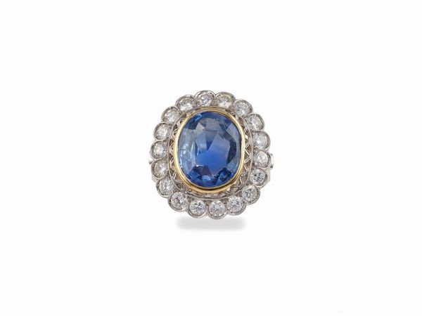 Anello con zaffiro Sri Lanka di ct 7.78 e diamanti a contorno  - Asta Fine Jewels - Associazione Nazionale - Case d'Asta italiane