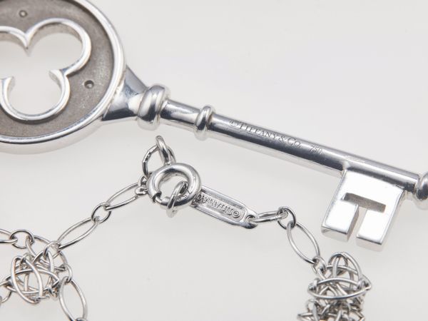 Tiffany & Co. Pendente Keys con piccoli diamanti  - Asta Fine Jewels - Associazione Nazionale - Case d'Asta italiane