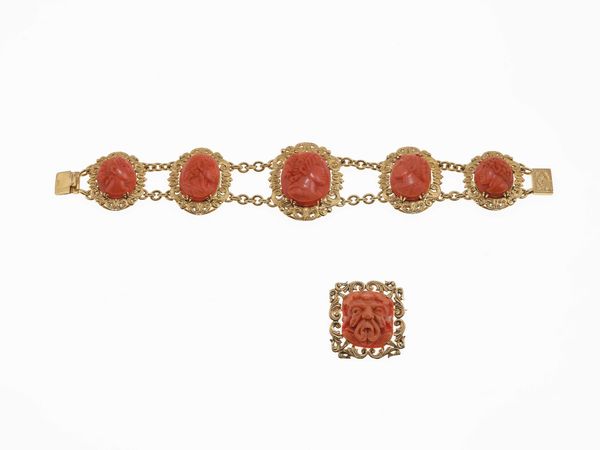 Bracciale e spilla con cammei in corallo  - Asta Fine Jewels - Associazione Nazionale - Case d'Asta italiane