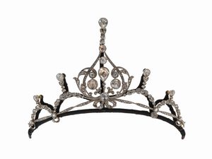 Tiara con diamanti di vecchio taglio e taglio rosa  - Asta Fine Jewels - Associazione Nazionale - Case d'Asta italiane