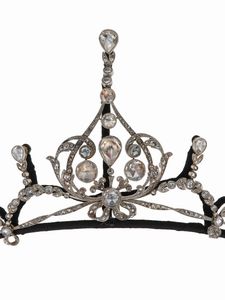 Tiara con diamanti di vecchio taglio e taglio rosa  - Asta Fine Jewels - Associazione Nazionale - Case d'Asta italiane