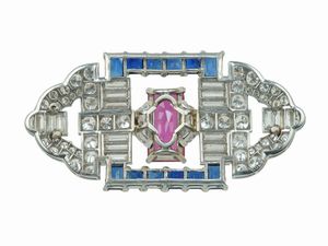 J.E.Caldwell & Co. Spilla con diamanti, zaffiri e rubino  - Asta Fine Jewels - Associazione Nazionale - Case d'Asta italiane