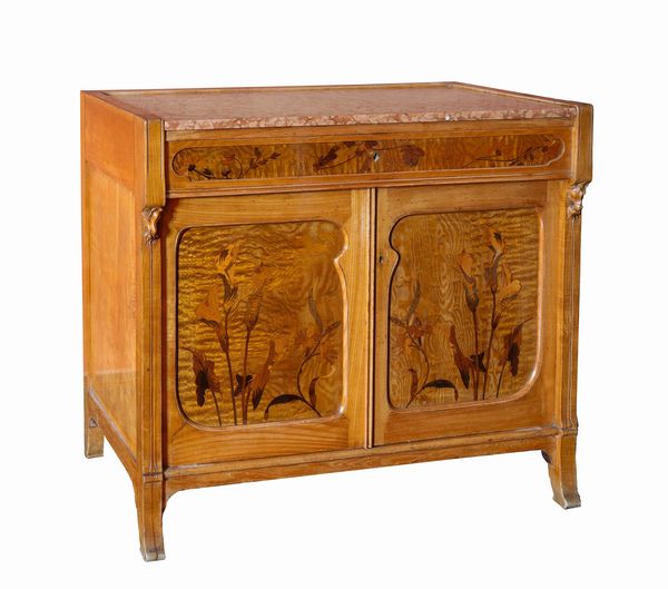 attribuito ad Ernesto Basile (Palermo, 1857 - 1932) : Credenza bassa, Liberty  - Asta Oggetti d'arte, importanti dipinti antichi e dipinti del XIX-XX secolo - Associazione Nazionale - Case d'Asta italiane