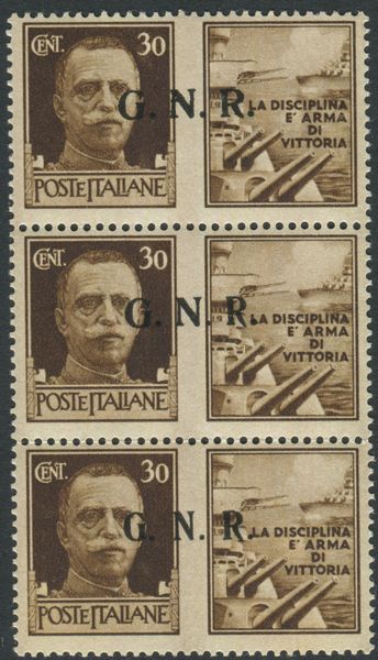 1944, Repubblica Sociale Italiane, Propaganda di Guerra. 30 cent. bruno I tipo, trittico di cui il primo es. con la soprastampa del II tipo, il terzo con la soprastampa del III tipo e quello centrale con la soprastamp G.N.  del II tipo ed R del III (17/I, 17/Ia e 17/II).  - Asta Filatelia e Storia Postale - Associazione Nazionale - Case d'Asta italiane