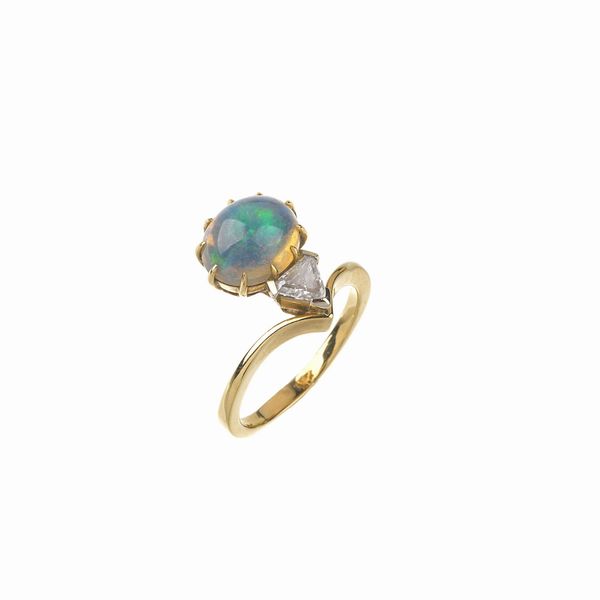 ANELLO CON OPALE E DIAMANTE  - Asta Gioielli - Associazione Nazionale - Case d'Asta italiane