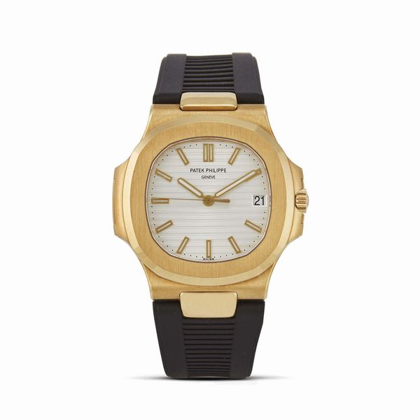 PATEK PHILIPPE : PATEK PHILIPPE NAUTILUS ORO GIALLO REF. 5711 J001 N. 36200XX/44263XX ANNO 2007  - Asta OROLOGI - Associazione Nazionale - Case d'Asta italiane