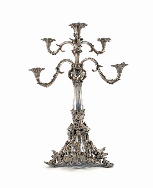 Grande candelabro in argento sterling a sette luci, Londra 1837, argentiere Robert Garrard  - Asta Argenti Antichi e da Collezione - Associazione Nazionale - Case d'Asta italiane