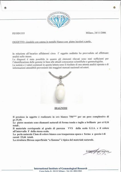 Pendente in oro, diamanti e perla Clam  - Asta Importanti Gioielli e Orologi da polso e da tasca - Associazione Nazionale - Case d'Asta italiane