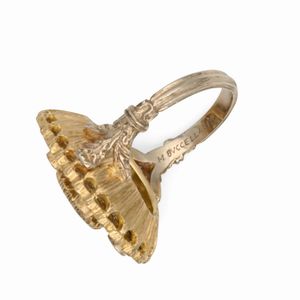 Mario Buccellati, anello in oro, brillanti e smeraldo  - Asta Importanti Gioielli e Orologi da polso e da tasca - Associazione Nazionale - Case d'Asta italiane