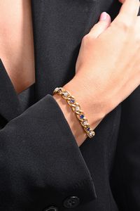 Bracciale in oro, diamanti e zaffiri  - Asta Importanti Gioielli e Orologi da polso e da tasca - Associazione Nazionale - Case d'Asta italiane