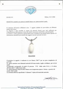 Pendente in oro, diamanti e perla Clam  - Asta Importanti Gioielli e Orologi da polso e da tasca - Associazione Nazionale - Case d'Asta italiane