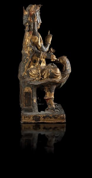 Grande e importante figura di Mahamayuri, dodicesimo anno del periodo di Kangxi in bronzo dorato con iscrizioni postume, Cina, Dinastia Qing, epoca Kangxi (1662-1722)<BR>  - Asta Fine Asian Works of Art - Associazione Nazionale - Case d'Asta italiane