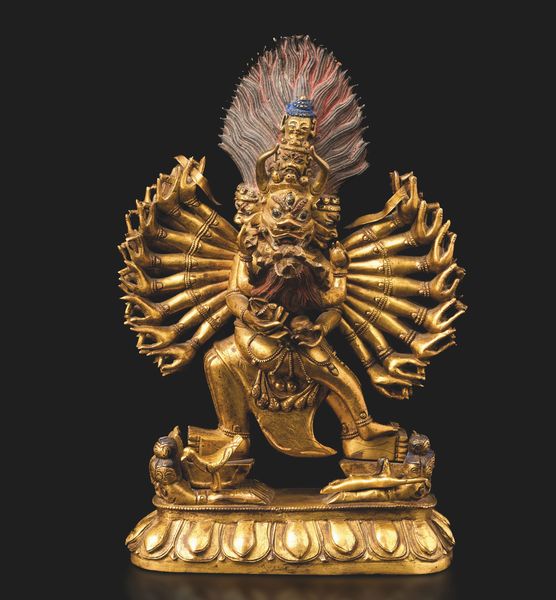 Rara figura di Yamantaka in bronzo, Cina, Dinastia Qing, epoca Qianlong, XVIII secolo  - Asta Fine Asian Works of Art - Associazione Nazionale - Case d'Asta italiane