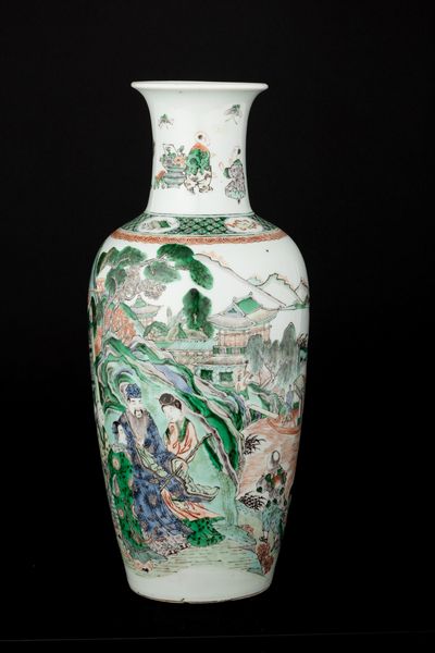 Vaso in porcellana Famiglia Verde con paesaggio e personaggi, Cina, XIX secolo  - Asta Fine Asian Works of Art - Associazione Nazionale - Case d'Asta italiane