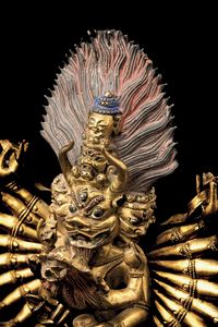 Rara figura di Yamantaka in bronzo, Cina, Dinastia Qing, epoca Qianlong, XVIII secolo  - Asta Fine Asian Works of Art - Associazione Nazionale - Case d'Asta italiane