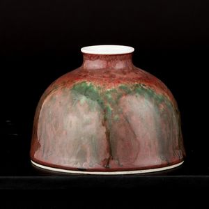 Vaso in porcellana Taibai Zun, Cina, Dinastia Qing, fine XIX secolo  - Asta Fine Asian Works of Art - Associazione Nazionale - Case d'Asta italiane