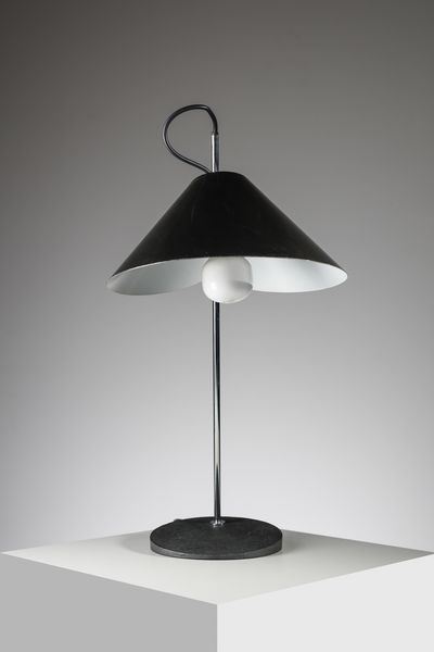 CACCIA DOMINIONI LUIGI (1913 - 2016) : Lampada da tavolo mod. Monachella per Azucena, Milano  - Asta Asta 458 | DESIGN E ARTI DECORATIVE DEL NOVECENTO Online - Associazione Nazionale - Case d'Asta italiane