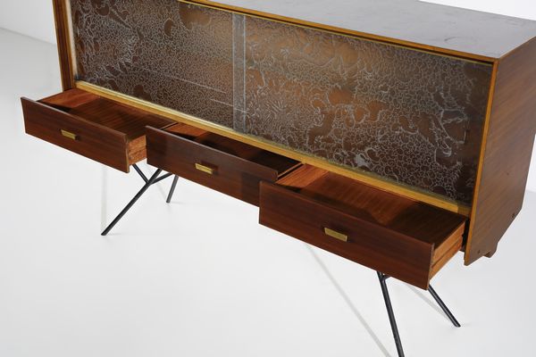 MAZURE MIGUEL RODRIGO (1926 - 2014) : Credenza per Carlo Pagani Mobili d'Arte - Arredamenti, Cant  - Asta Asta 458 | DESIGN E ARTI DECORATIVE DEL NOVECENTO Online - Associazione Nazionale - Case d'Asta italiane