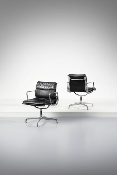 EAMES CHARLES (1907 - 1978) : Coppia di poltroncine della serie Soft Pad Group per Herman Miller, USA  - Asta Asta 458 | DESIGN E ARTI DECORATIVE DEL NOVECENTO Online - Associazione Nazionale - Case d'Asta italiane