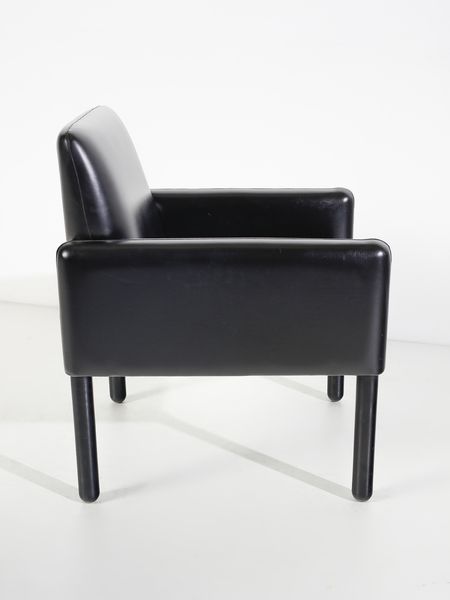 MAGISTRETTI VICO (1920 - 2006) : Coppia di poltroncine mod. 896 per Cassina, Meda  - Asta Asta 458 | DESIGN E ARTI DECORATIVE DEL NOVECENTO Online - Associazione Nazionale - Case d'Asta italiane