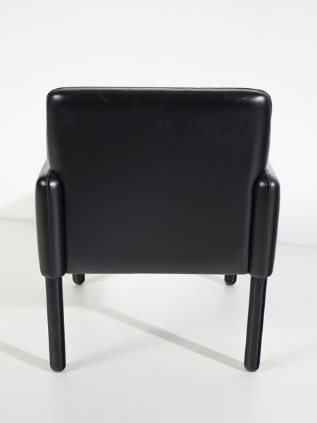 MAGISTRETTI VICO (1920 - 2006) : Coppia di poltroncine mod. 896 per Cassina, Meda  - Asta Asta 458 | DESIGN E ARTI DECORATIVE DEL NOVECENTO Online - Associazione Nazionale - Case d'Asta italiane