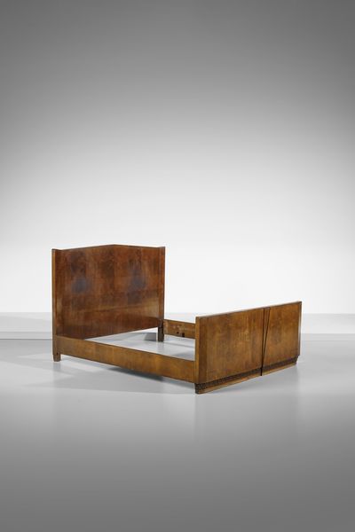 BORSANI GAETANO (1886 - 1955) : Letto matrimoniale per Atelier di Varedo Mobili d'Arte, Varedo  - Asta Asta 458 | DESIGN E ARTI DECORATIVE DEL NOVECENTO Online - Associazione Nazionale - Case d'Asta italiane